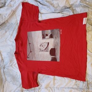 Diamond Supply Red Gallery Graphic Crewneck T-Shirt